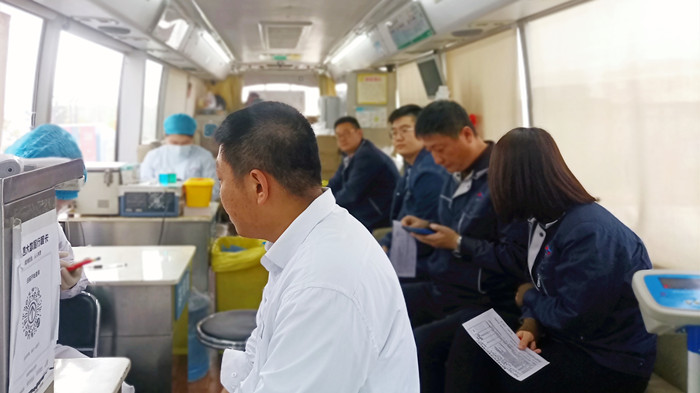 沈陽(yáng)航空產(chǎn)業(yè)集團(tuán)組織員工開(kāi)展“獻(xiàn)熱血、踐初心”無(wú)償獻(xiàn)血活動(dòng)